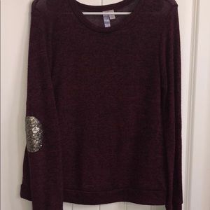 Maroon sweater
